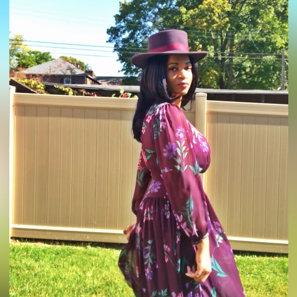 Meet your Posher, Kris - Picture 6 of 17